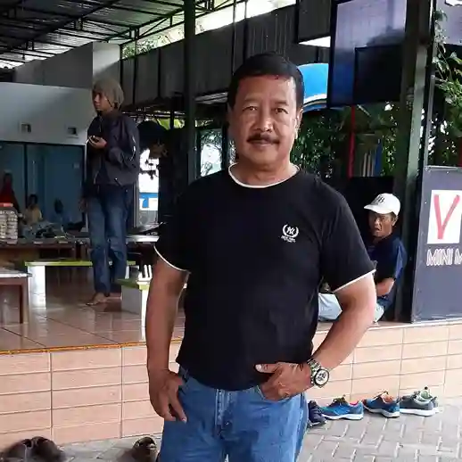 Foto pemain peringkat keempat